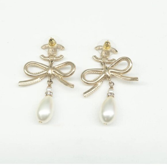 100% Authentic Chanel Faux Pearl & Strass CC Drop Earrings - Picture 7 of 12